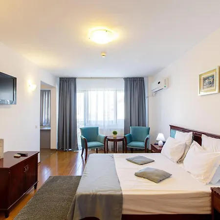 Lira Pacific Aparthotel Constanţa Exterior foto